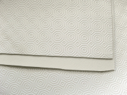 Tischpolster-Tischunterlage ZTR-0302 aus Softschaum mit Wabenprägung, Farbe creme, Breite ca. 140 cm